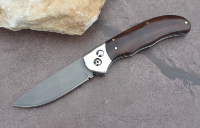 Выкидной нож "Рысь": сталь - Bohler S390; рукоять - венге