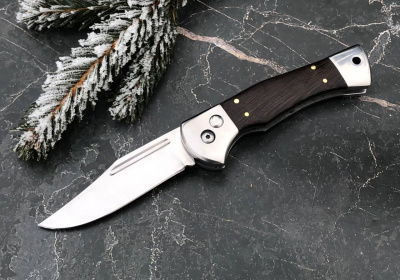 Выкидной нож "Як": сталь - 95х18 (кованая); рукоять - венге