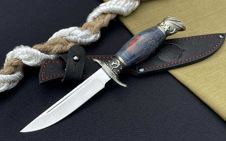 "Финка НКВД": сталь - Х12МФ (кованая); рукоять - карельская береза