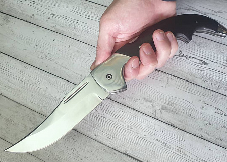 Складной нож "Носорог": сталь - Bohler М390; рукоять - G10
