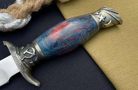 "Финка НКВД": сталь - Х12МФ (кованая); рукоять - карельская береза